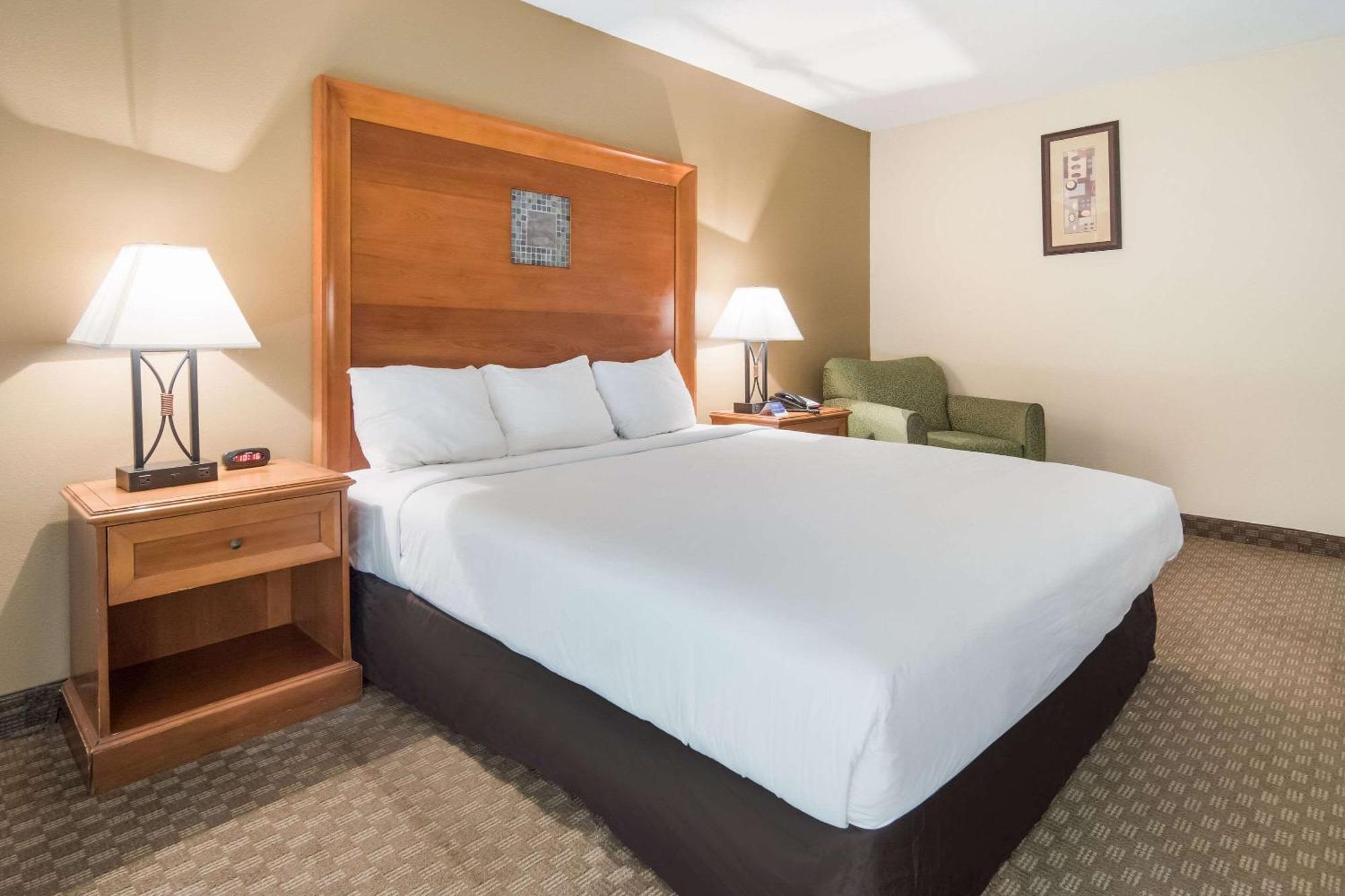 Rodeway Inn Duncanville Esterno foto